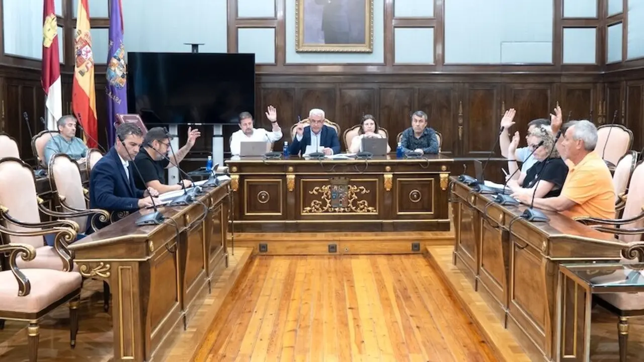 En la imagen un instante del Consejo de Gobierno del Consorcio para la Gestión de Residuos Urbanos de la Provincia de Guadalajar