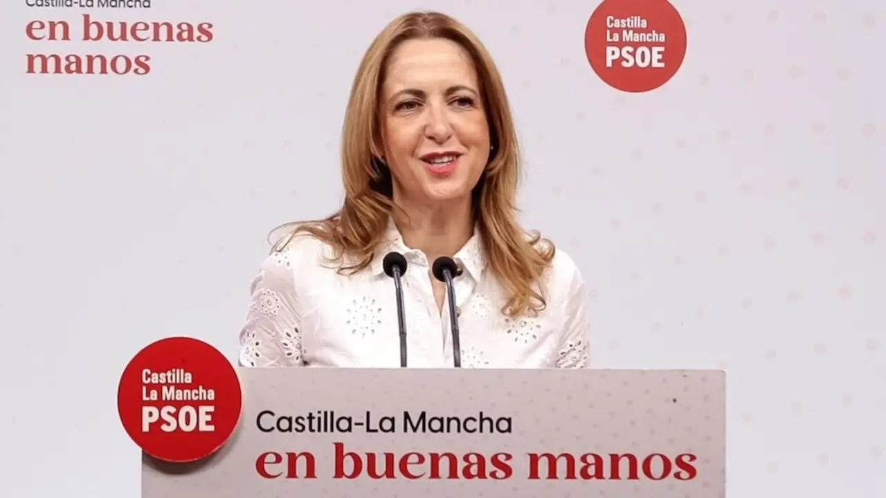 La vicesecretaria general del PSOE de Castilla-La Mancha y eurodiputada, Cristina Maestre, durante la rueda de prensa que ha ofrecido en Toledo