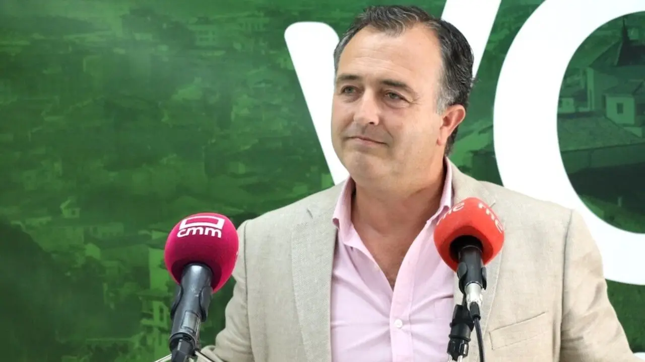 El presidente de Vox en las Cortes de Castilla-La Mancha, David Moreno, en rueda de prensa