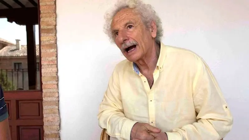 El actor Rafael Álvarez, 'El Brujo', defiende en una entrevista con la Agencia Efe el valor unificador de la palabra para combatir a las "fuerzas de la división" que se aprecian en la sociedad y en la política española - EFE/Mariano Cieza