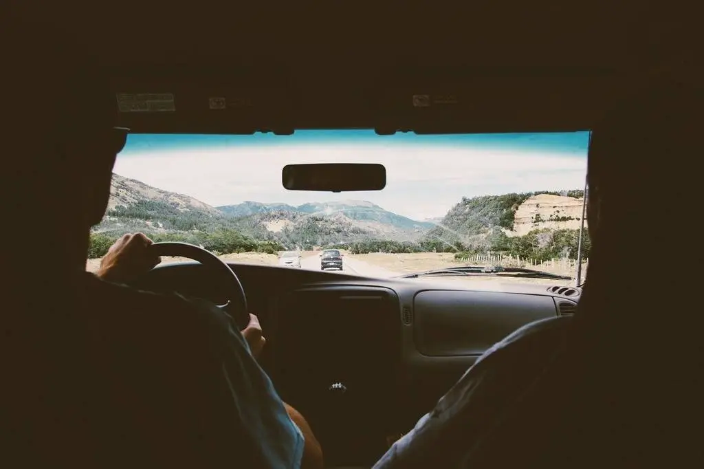 Este es el listado de cosas que tienes que llevar siempre en el coche