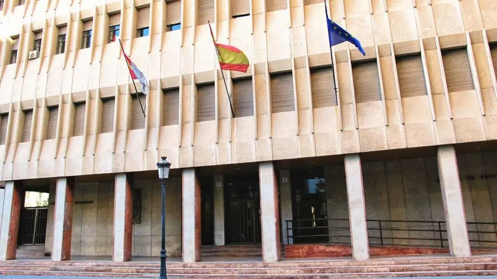 En la imagen de archivo la sede del Tribunal Superior de Justicia de Castilla-La Mancha (TSJCLM) en la ciudad de Albacete