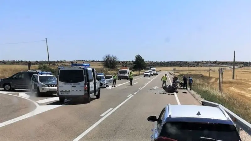 Herido grave un motorista tras chocar contra un vehículo de la Guardia Civil