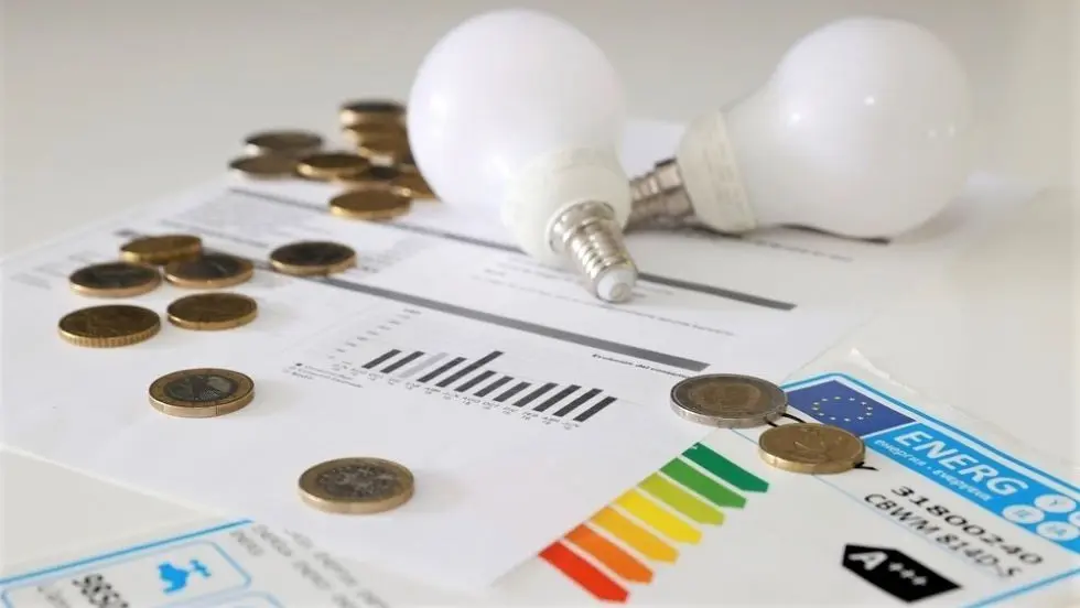 electricidad, energía, luz, bombillas, ipc, precio de la luz, consumo, factura, recibo, 