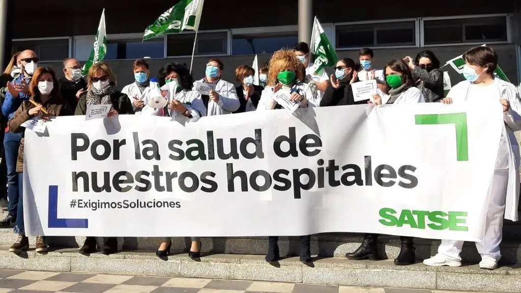 Enfermeras y fisioterapeutas piden más medios y profesionales en la Sanidad pública