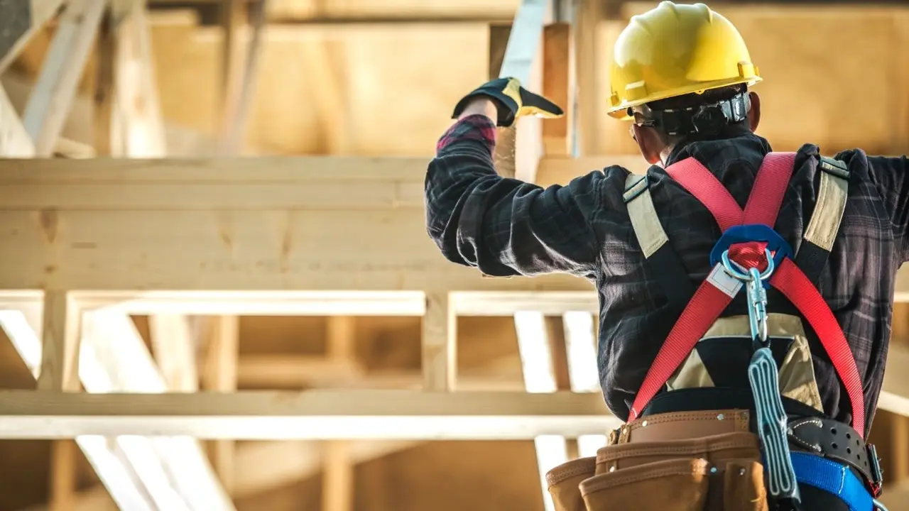 Castilla-La Mancha, quinta CCAA con más accidentes laborales mortales hasta febrero, siniestralidad laboral, accidentes de trabajo, accidente laboral, construcción, prevención de riesgos laborales, seguridad laboral, salud laboral, albañil, trabajador,&nbsp;