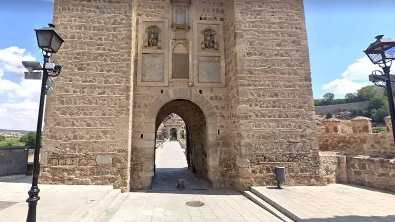 Detenidos dos hombres heridos tras una pelea en el Puente de Alcántara de Toledo