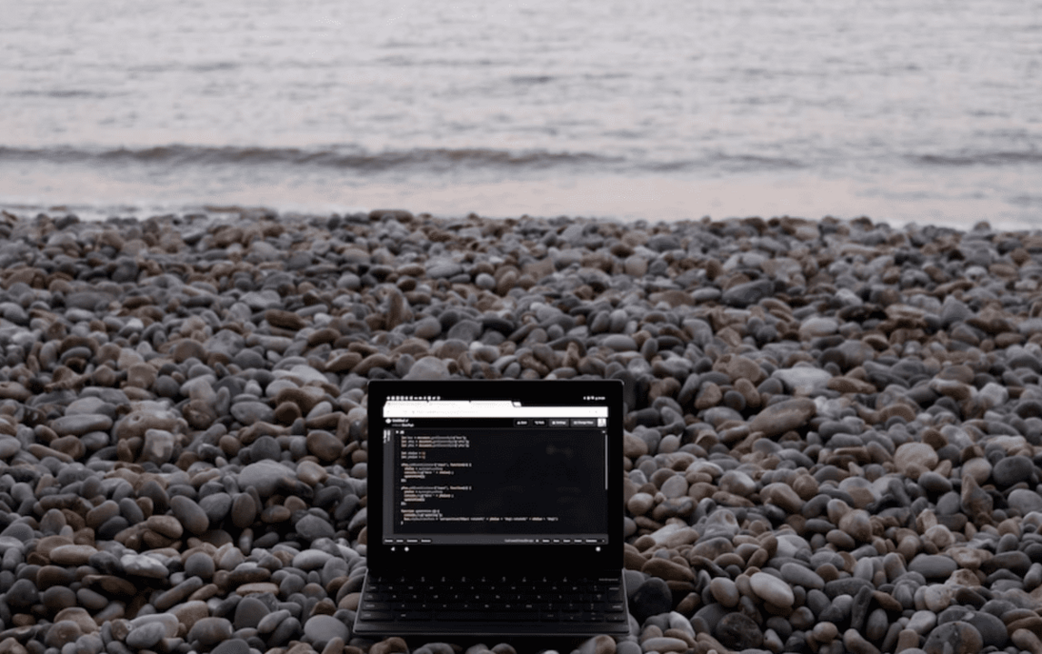  El teletrabajo desde la playa, nuevo estilo de vida 