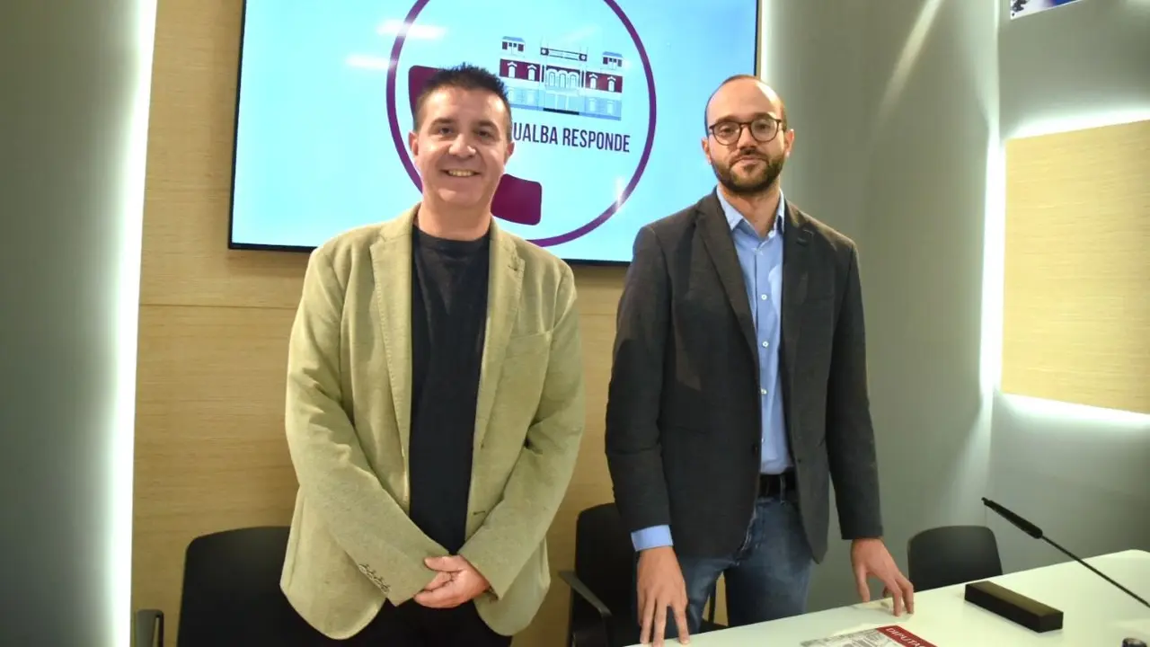 El presidente de la Diputación de Albacete, Santiago Cabañero, junto al vicepresidente, Fran Valera, ha presentado la nueva convocatoria 'Dipualba Responde Inversiones'