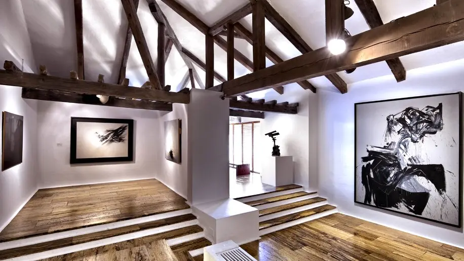 El Museo de Arte Abstracto, en las Casas Colgadas de Cuenca, acaba su reforma