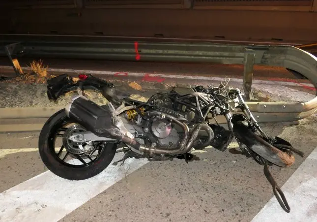 Detenido un conductor drogado tras arrollar y matar a un motorista en una carretera