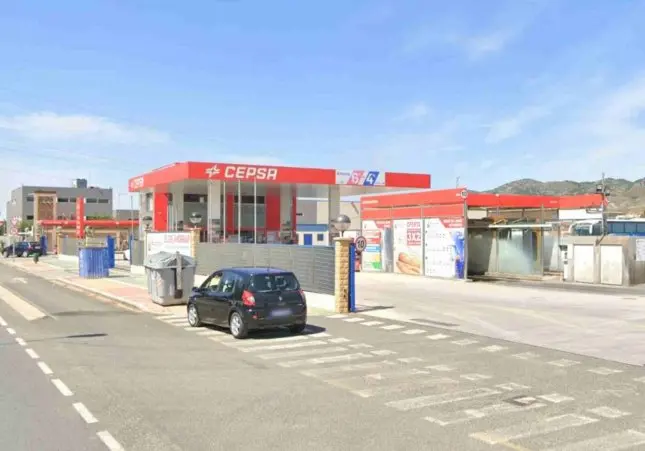 Crimen en una gasolinera: asesinan a un hombre de un navajazo directo al corazón
