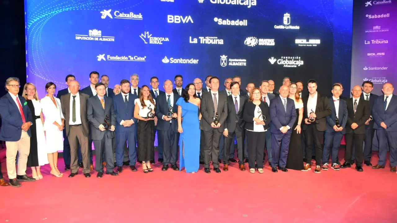 Albacete celebra los XXIV Premios San Juan ensalzando la contribución del tejido empresarial al progreso