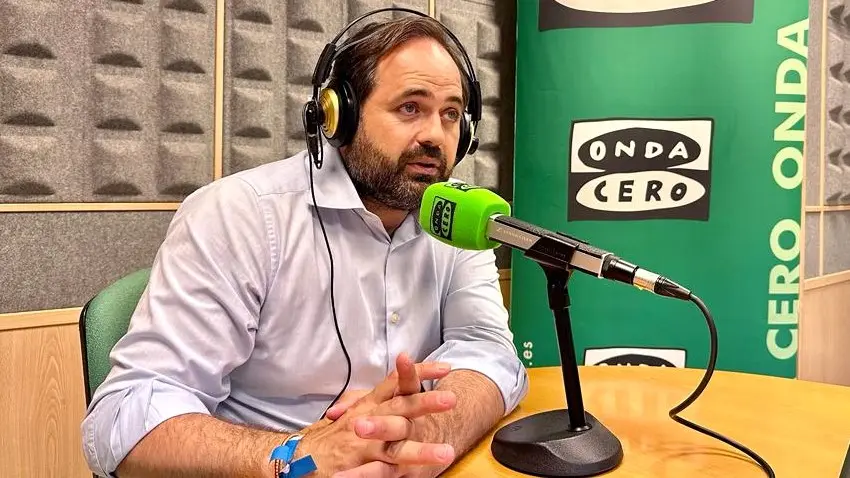 El presidente del PP de Castilla-La Mancha, Paco Núñez, este viernes durante una entrevista en Onda Cero Radio