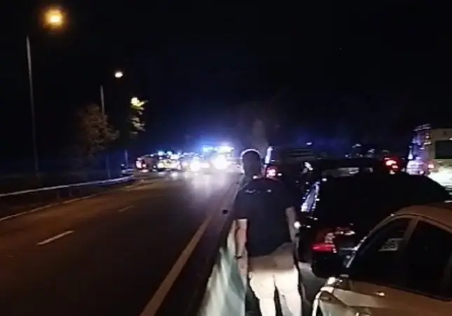 Grave accidente de tráfico: dos jóvenes muertas y un hombre muy grave tras volcar su coche