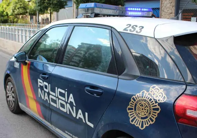 Cinco menores detenidos por tres violaciones en grupo a una chica la misma noche, Policía Nacional, patrulla, agentes,