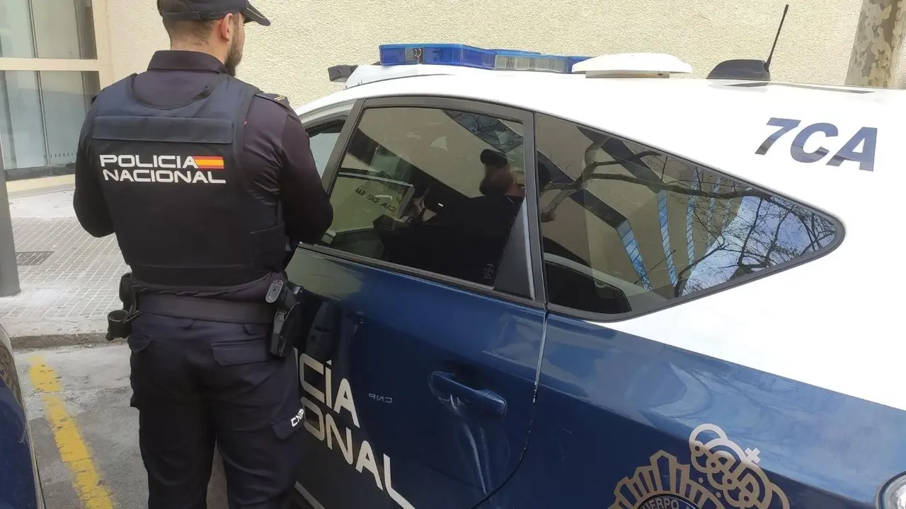 Policía Nacional, patrulla, agente, detenido,