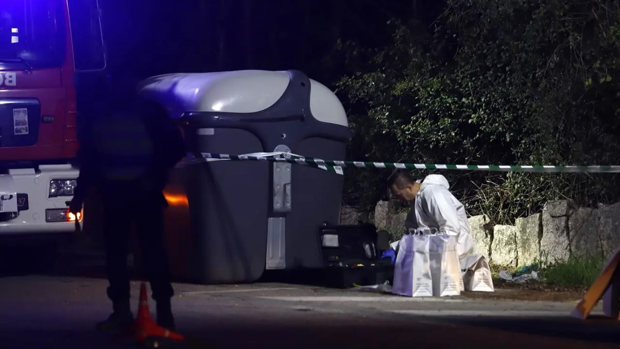 Hallan el cadáver de una mujer asesinada oculto tras un contenedor en un polígono