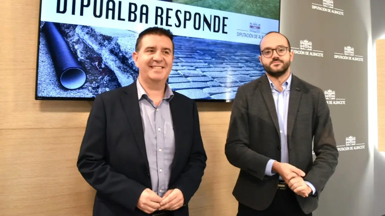 El presidente de la Diputación de Albacete, Santiago Cabañero, y el vicepresidente de la institución, Fran Varela, han realizado balance del programa 'Dipualba Responde'