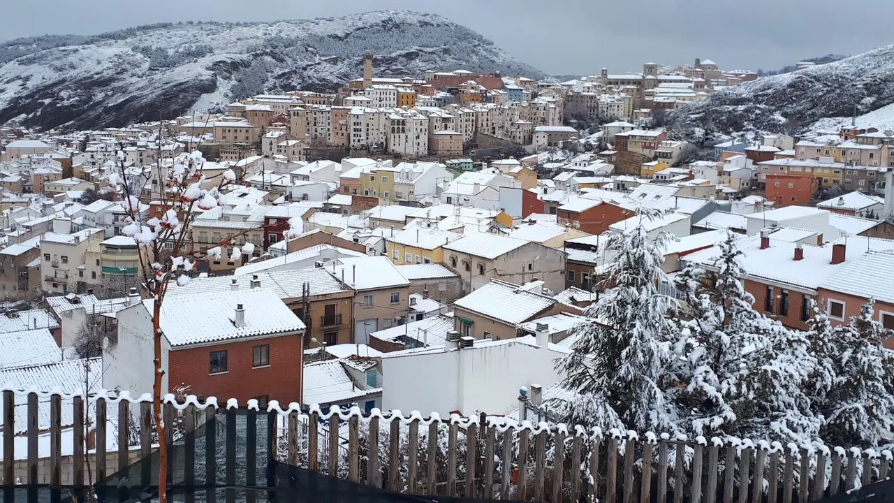 En la imagen de archivo la ciudad de Cuenca cubierta de nieve tras una nevada