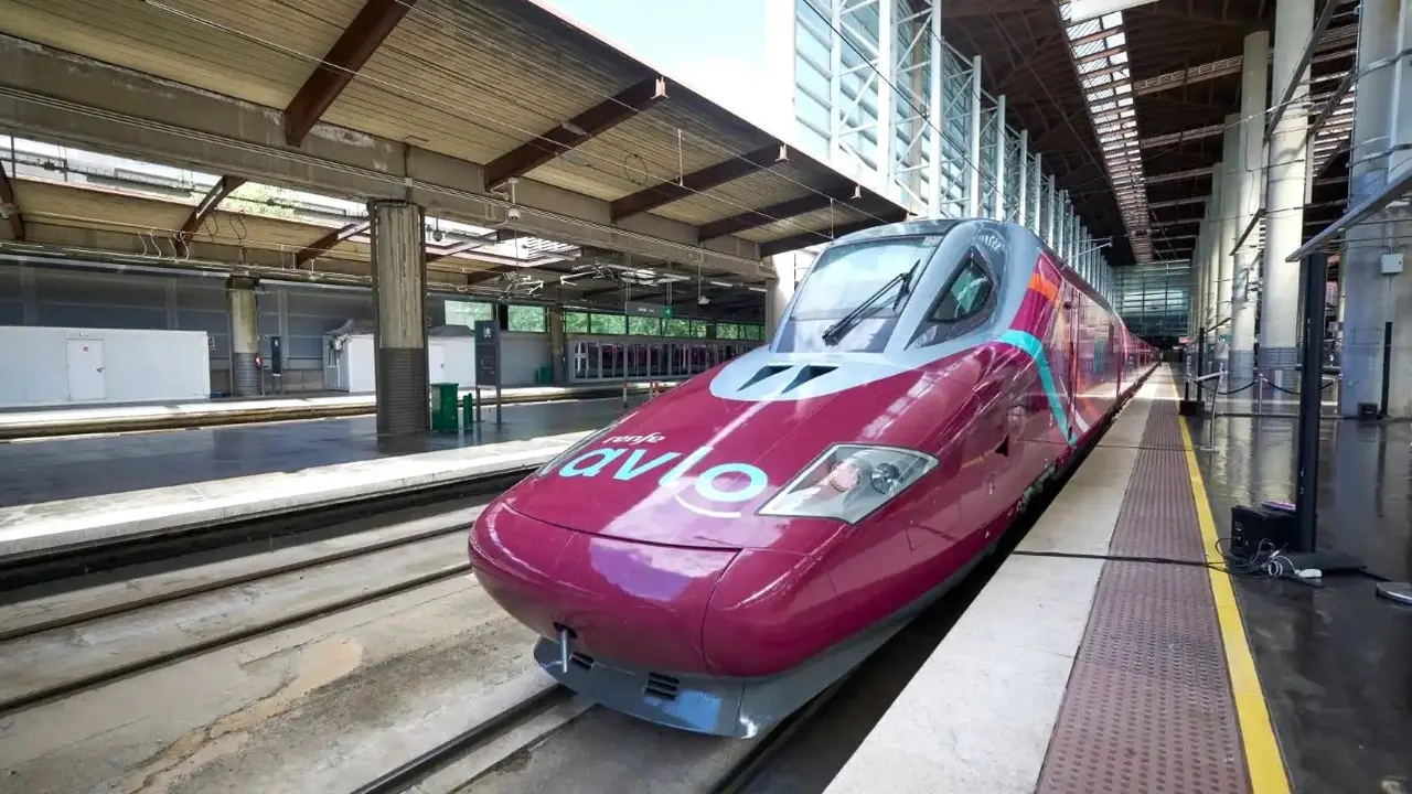 Renfe incrementa los servicios de Alta Velocidad con parada en la ciudad de Cuenca, AVE, AVLO, trenes, estación, ferrocarril, tren,