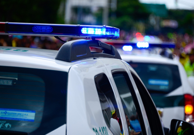 policía, patrulla, reyerta, asesinato, crimen, cadáver,