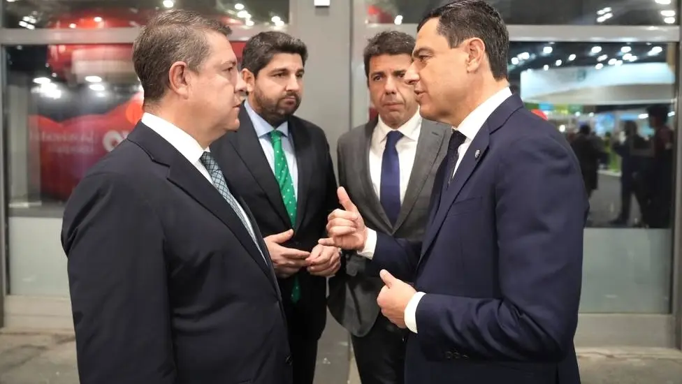 El presidente de Castilla-La Mancha, Emiliano García-Page, conversa en FITUR con los presidentes de Andalucía, Murcia y la Comunidad Valenciana, autonomías, presidentes autonómicos, financiación autonómica, río Tajo, trasvase,&nbsp;