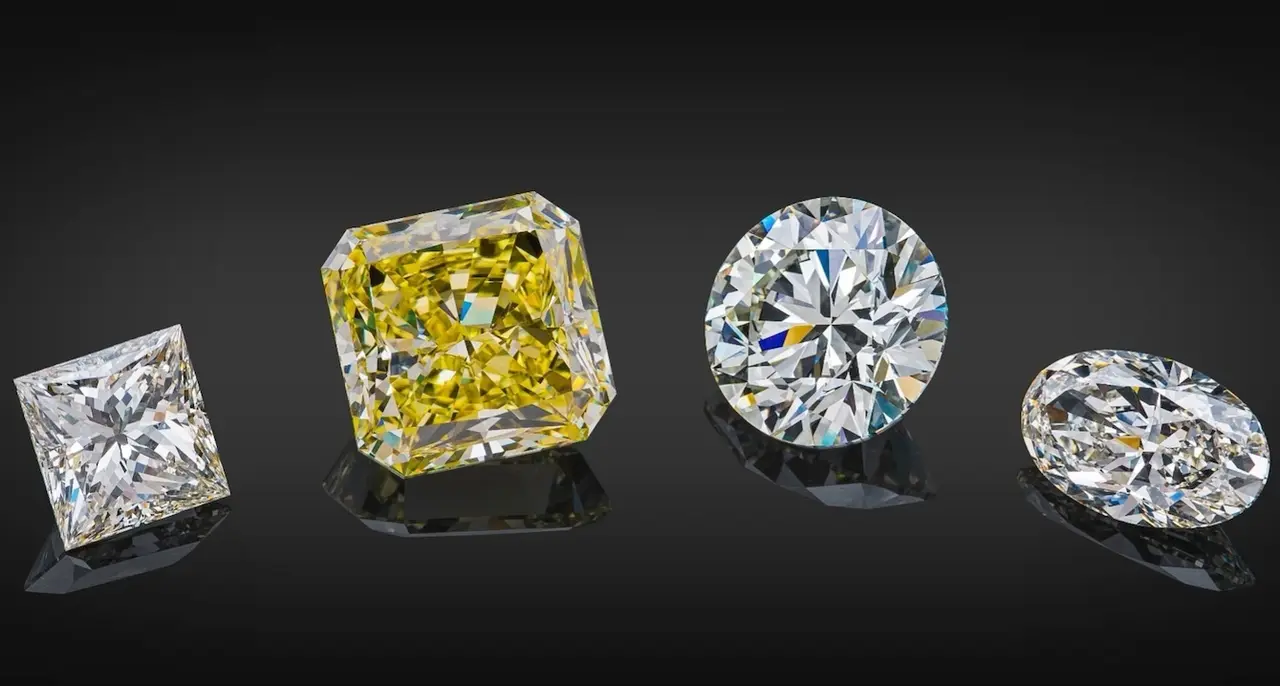 Anillos de compromiso con diamantes de laboratorio: reduciendo la brecha entre el lujo y la responsabilidad