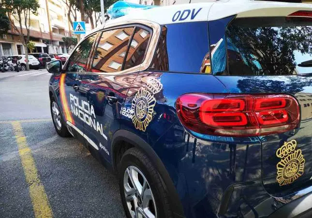 Policía nacional, patrulla, agentes, cadáver, violencia,