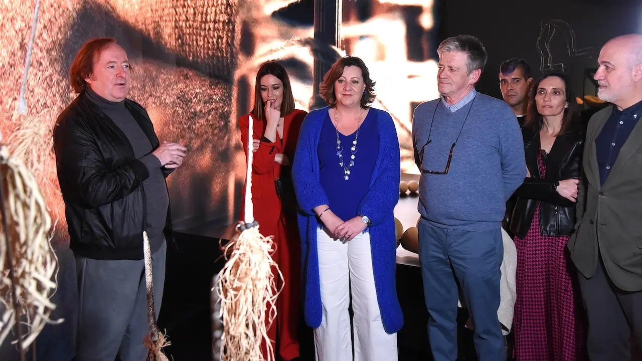 La consejera de Economía, Empresas y Empleo, Patricia Franco, visita la exposición ‘Castilla-La Mancha Diseña’, del espacio Legado Artesano en la muestra internacional Madrid Design, en el Centro Cultural Fernán Gómez de Madrid