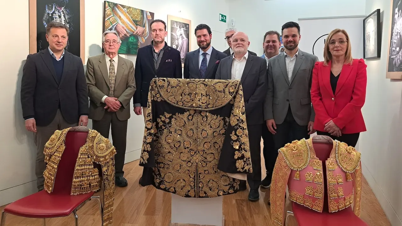 La exposición 'Arte Taurino' podrá visitarse hasta el día 6 en la Casa Perona