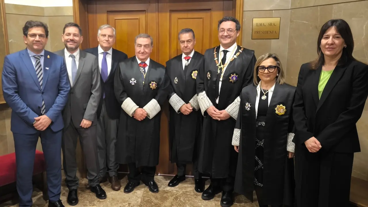 Miguel Ángel Carballo ha tomado posesión este martes de su nuevo puesto al frente de la jefatura de la Fiscalía de la Audiencia Provincial de Ciudad Real