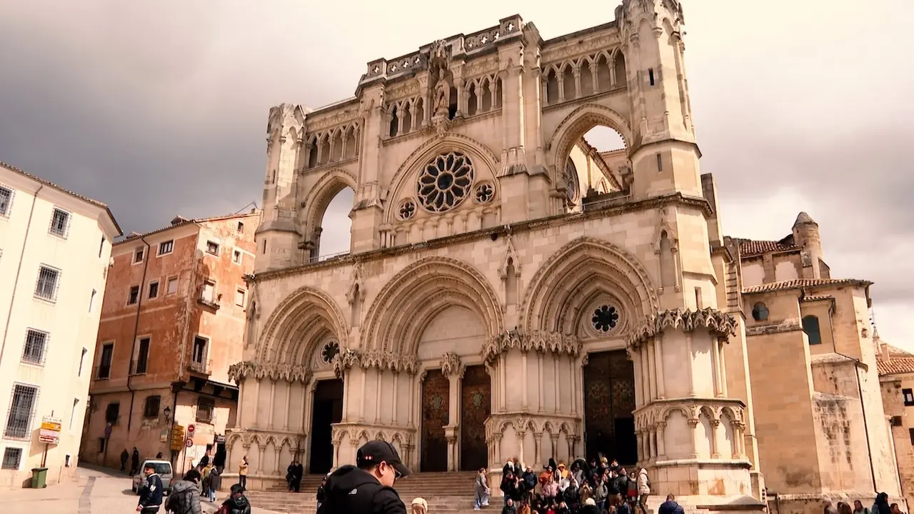 Un 'grafiti' oculto de 800 años de antigüedad podría demostrar el parentesco entre las catedrales de Cuenca y Burgos
