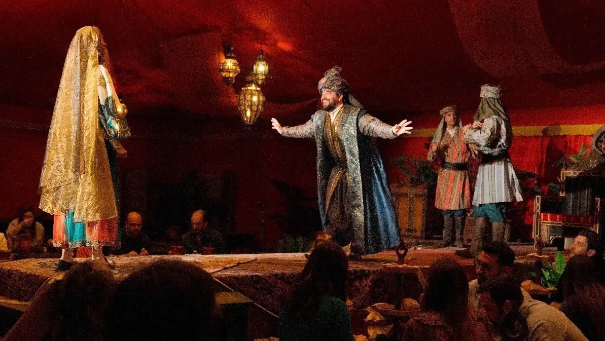 Puy du Fou España inaugura su nuevo restaurante con espectáculo andalusí