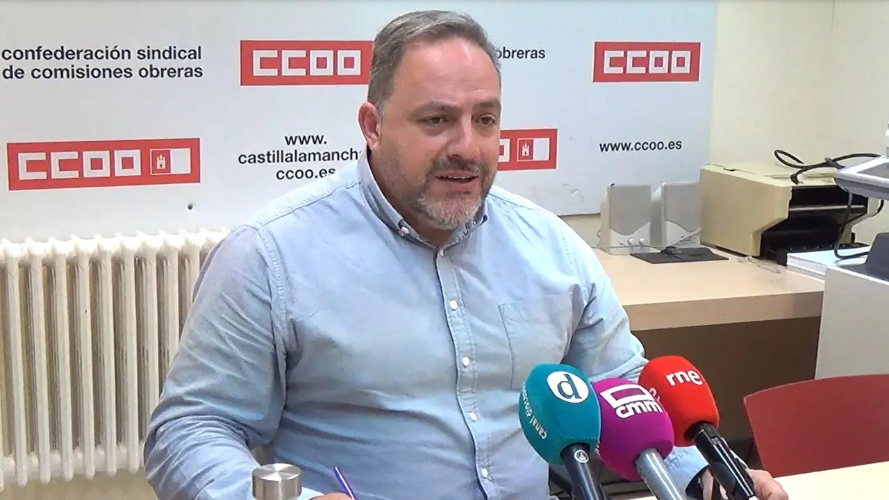 El secretario general de CCOO Toledo, Federico Pérez, en rueda de prensa