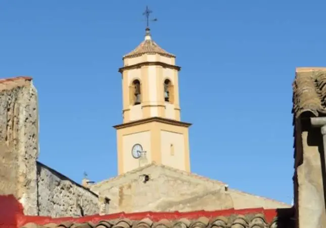 Muere un joven de 30 años al abrirse la cabeza de un golpe de campana en una fiestas