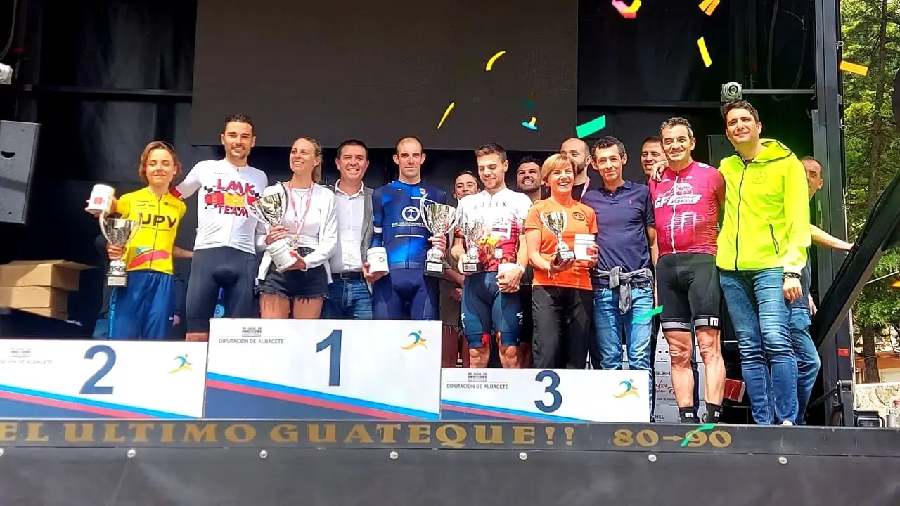 Óscar González y Cristina Zabala vencen en la 'III Gran Fondo Sierra de Albacete'