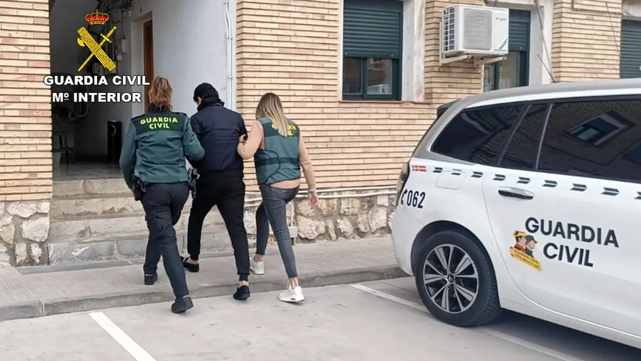 Desmantelado un grupo dedicado a hacer ciberestafas con 25 detenidos, dos en Guadalajara