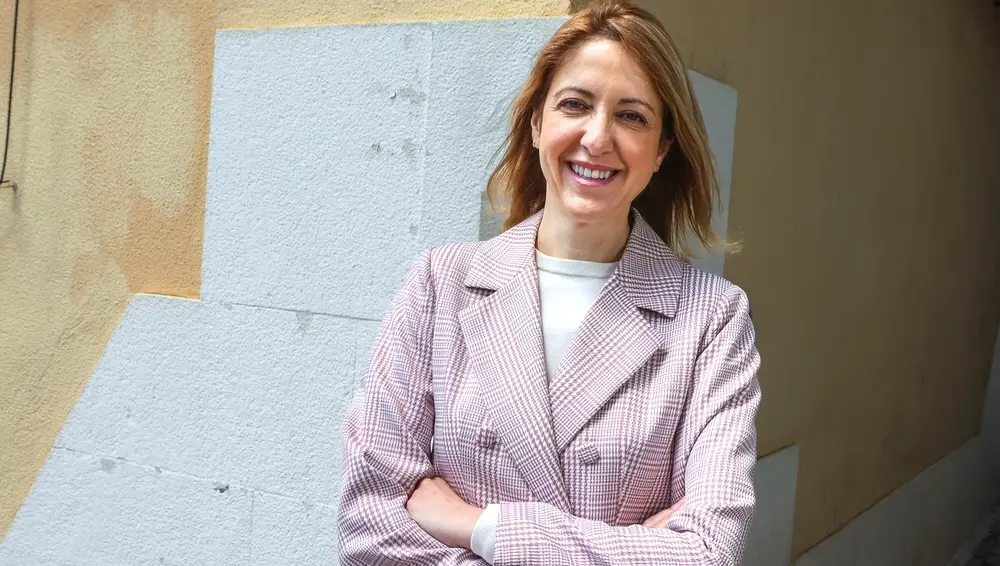 La vicesecretaria general del PSOE de Castilla-La Mancha y eurodiputada, Cristina Maestre, en un momento de la entrevista - EFE/Ángeles Visdómine