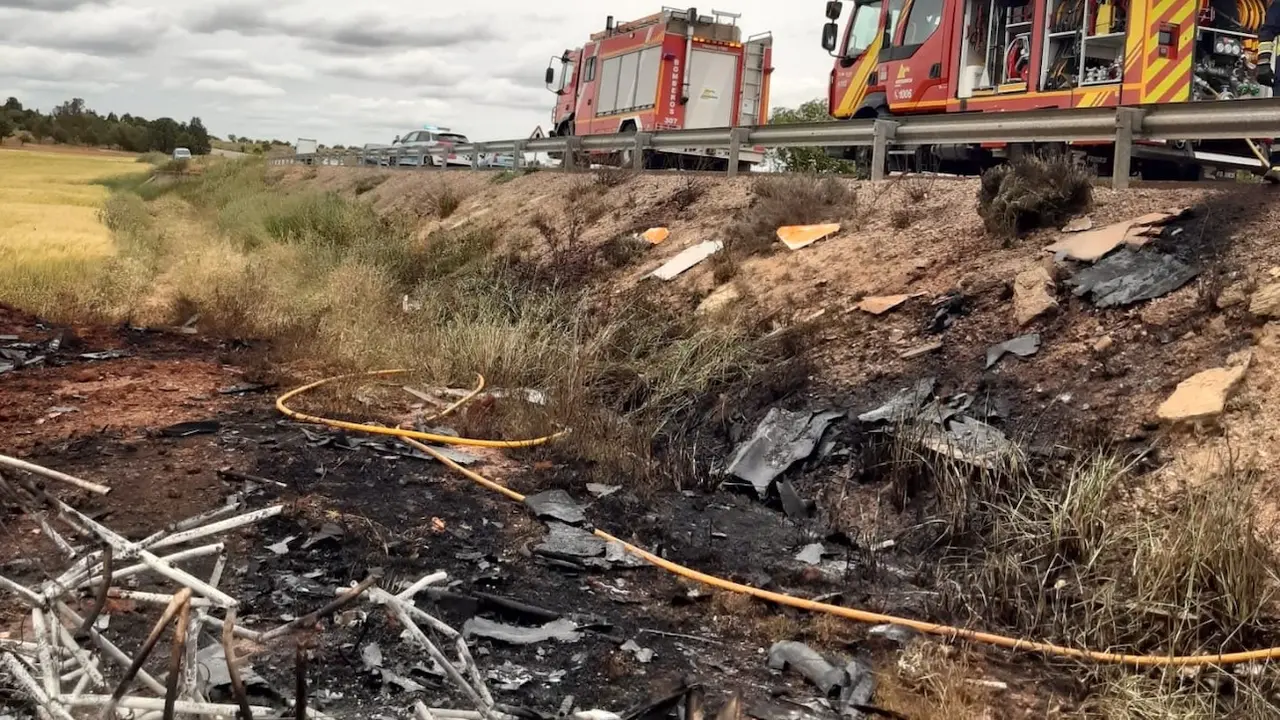 Muere el piloto de una avioneta al precipitarse al suelo en Alcázar de San Juan (Ciudad Real)