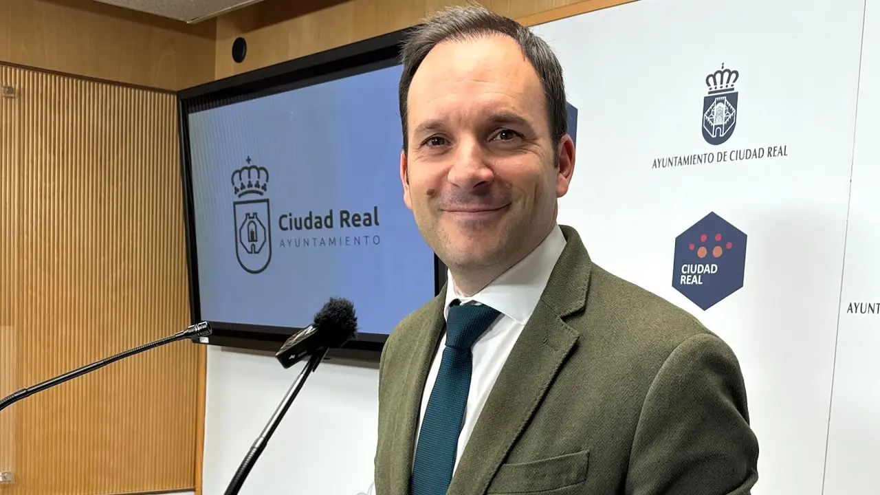 El portavoz del Ayuntamiento de Ciudad Real, Guillermo Arroyo, ha informado en rueda de prensa de los asuntos de la Junta de Gobierno Local