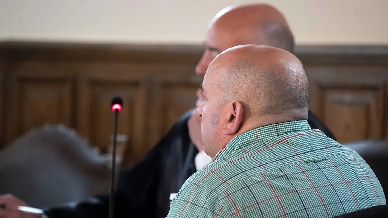 Juicio con jurado popular contra un agente de la Guardia Civil acusado de un delito continuado de allanamiento de morada a la vivienda que ocupaba el subdelegado del Gobierno y un delito leve continuado de hurto - EFE/José del Olmo