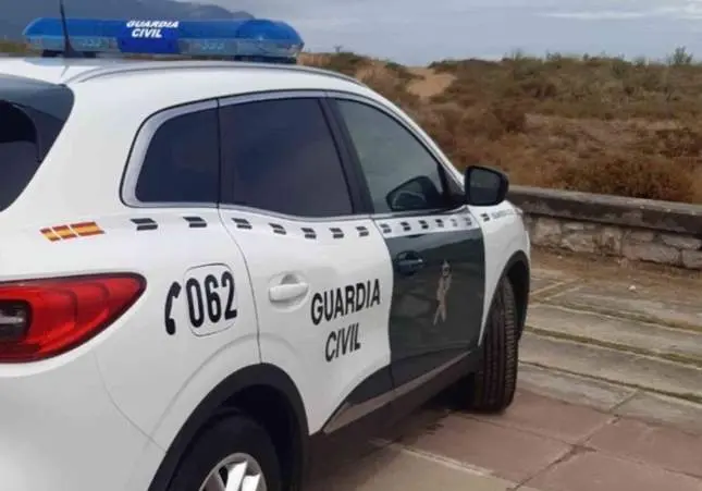 Un perro encuentra el brazo e una mujer en un paraje: buscan el resto del cadáver, Guardia Civil, patrulla,