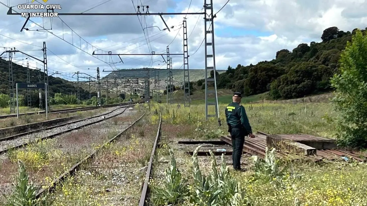 Seis investigados por la sustracción de raíles de vías del tren en la estación de Baides (Guadalajara)