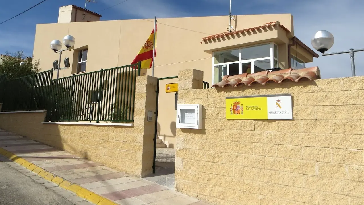 En la imagen el acuartelamiento de la Guardia Civil en Letur (Albacete)