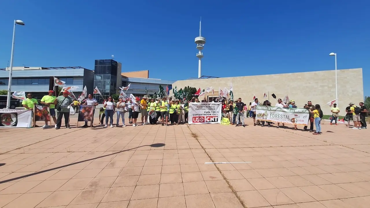 Sindicatos de Geacam avisan que reducir la campaña de extinción es "una temeridad"