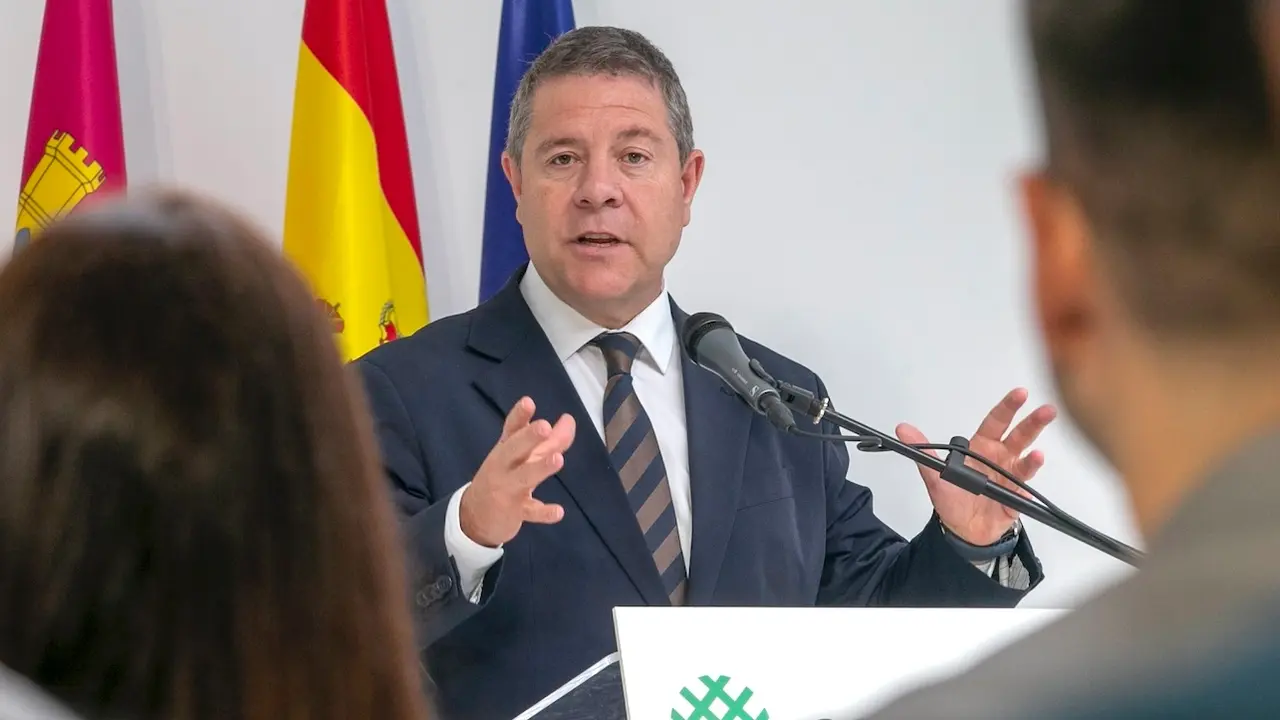 El presidente de Castilla-La Mancha, Emiliano García-Page, ha inaugurado en Villanueva de la Jara (Cuenca), las nuevas instalaciones de la empresa Agroptimum