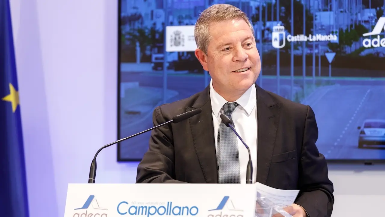El presidente de Castilla-La Mancha, Emiliano García-Page, ha asistido en Albacete, a la conmemoración del 50 Aniversario del Parque Empresarial ‘Campollano’