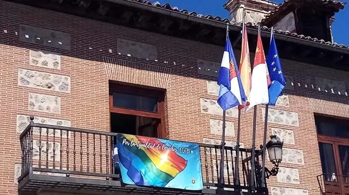 El Gobierno de PP-Vox en Talavera no pondrá bandera arcoíris en el ayuntamiento