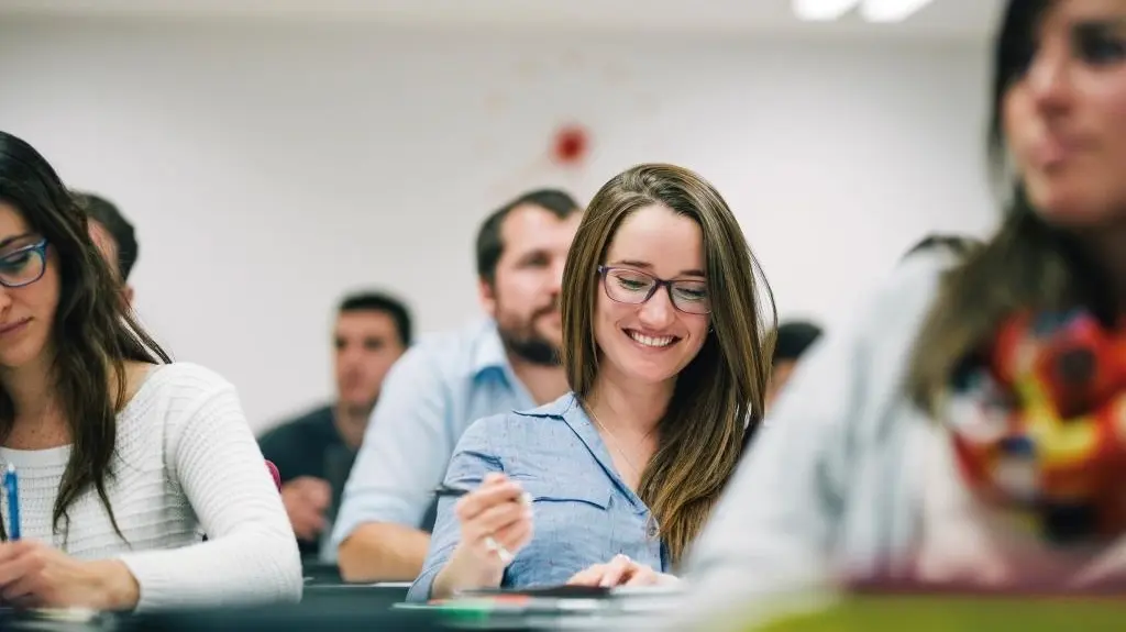 La UCLM convoca 28 becas de excelencia para estudiantes de másteres oficiales